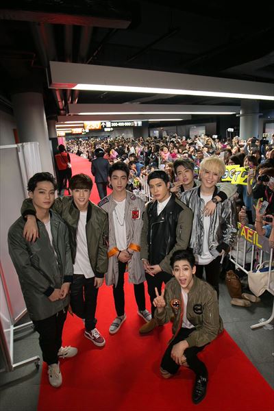 RED CARPETGOT7R.jpg